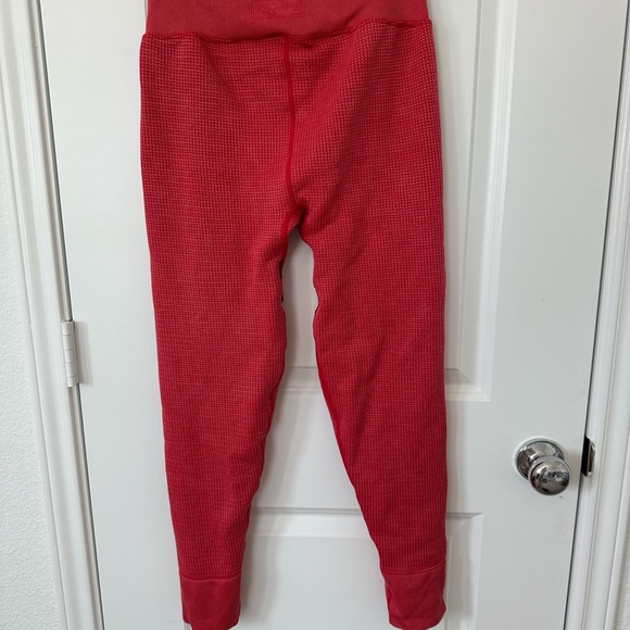 Victoria Secrets Pink Active Legging Waffle Knit - Picture 4 of 5